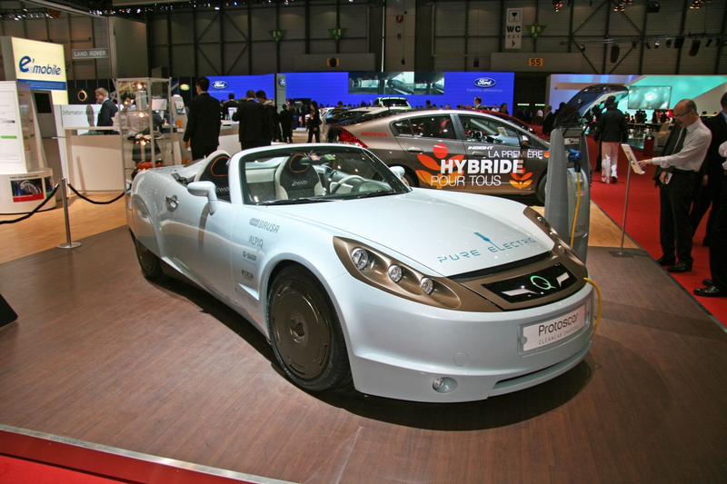 Illustration for article titled Protoscar LAMPO: AWD Solar-Powered Electric Roadster Fun